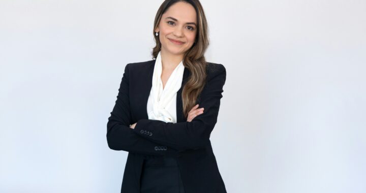 How to Choose the Right Lawyer for Your Legal Needs: A Comprehensive Guide for First-Time Clients
